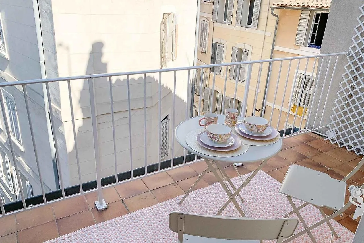 Le Perchoir - Terrasse & Clim Au Coeur Du Panier Apartment Marseille 0*,  France